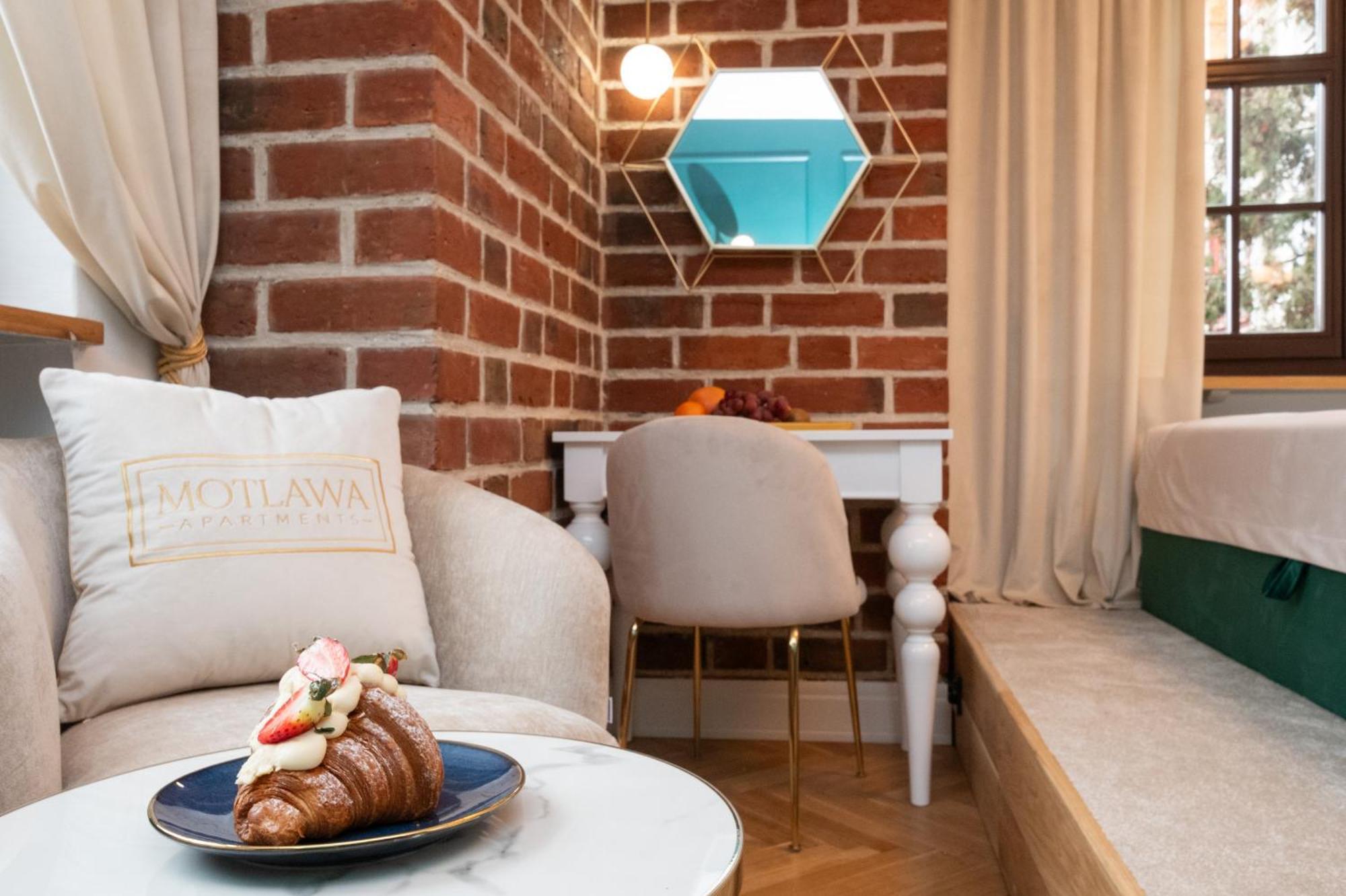 Motlawa Apartments - Old Town & River Viev, Fast Wifi Gdansk Bagian luar foto