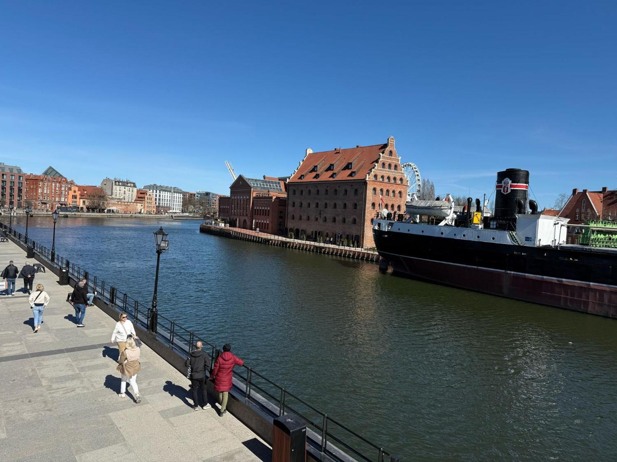 Motlawa Apartments - Old Town & River Viev, Fast Wifi Gdansk Bagian luar foto